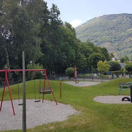 Grand T2 Calme Et Cosy Au « Pyrenees Palace » Bagneres-de-Luchon Экстерьер фото