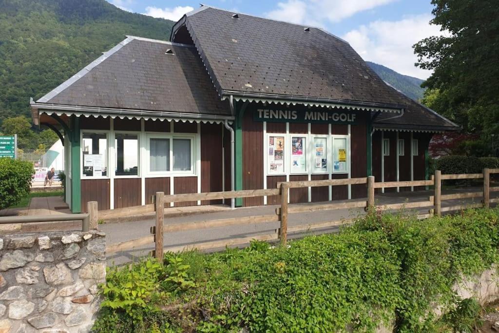 Grand T2 Calme Et Cosy Au « Pyrenees Palace » Bagneres-de-Luchon Экстерьер фото